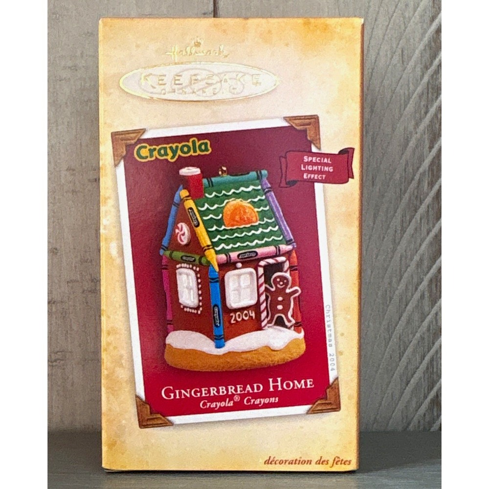 Hallmark Crayola Gingerbread House 2004 Ornament Lighting Effect ~ NEVER OPENED